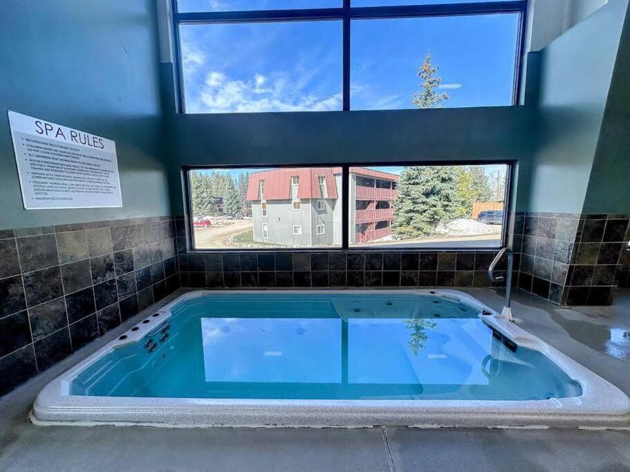 Winter Haus, Winter Park 2 Bedrooms Corner Unit W Outdoor Patio Walking Distance To The Center Of Town Kültér fotó