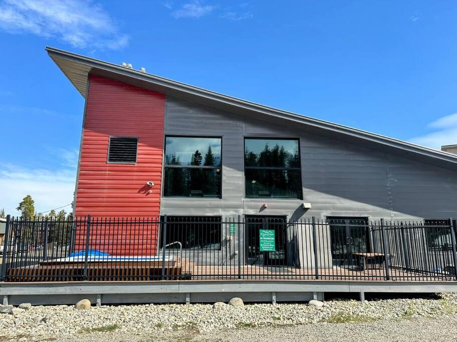 Winter Haus, Winter Park 2 Bedrooms Corner Unit W Outdoor Patio Walking Distance To The Center Of Town Kültér fotó